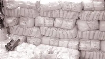 ضبط سلع وخامات منتهية الصلاحية داخل مصانع مواد غذائية بالشرقية 