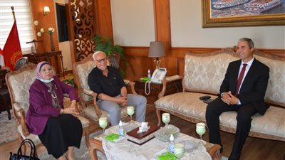  محافظ بورسعيد يستقبل وفدا من هيئة قضايا الدولة 