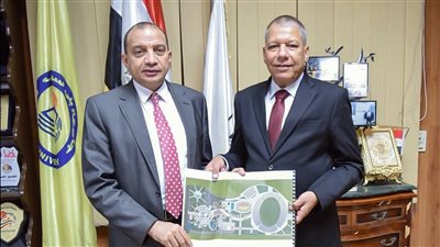 جامعة بني سويف تسلم التصور الهندسي النهائي للفرع الجديد للنادي 