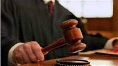 تأجيل إعادة إجراءات محاكمة متهمين بـ 