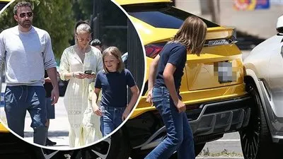 نجل بن أفليك يدمر سيارة والده الفارهة في حادث