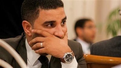 مصطفى ثابت ينعى خال محمد صبري زوج الزميلة آية حمروشي