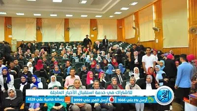 رئيس جامعة كفر الشيخ يفتتح معارض فن وذكاء اصطناعي