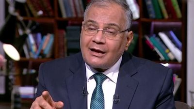 باحث أسري: تعليق الهلالي بشأن خدمة الزوجة لزوجها 