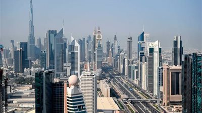 “وول ستريت” تشيد بجهود الإمارات في قطاع الطاقة المتجددة