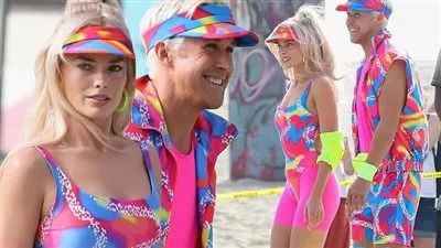 مارجو روبي تطابق إطلالة دمية باربي في أحدث ظهور لها 