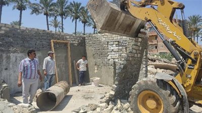 حملات مكثفة لإزالة التعديات المخالفة علَى الأراضي الزراعية بالشرقية