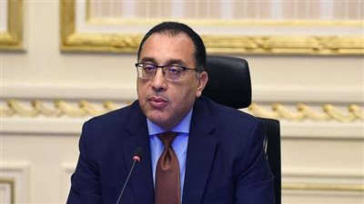 رئيس الوزراء يختتم حديثه بمنتدى الأعمال المشترك بين البلدين بنشيد وطنى جزائرى 