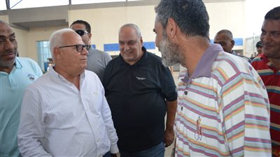 محافظ بورسعيد يتفقد سوق البازار الجديد