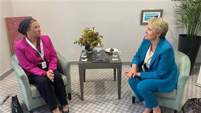 وزيرة البيئة تناقش مع نظيرتها الأسترالية التعاون الثنائي