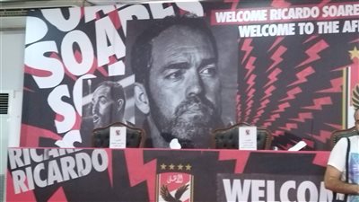 عبد الحفيظ: سواريش لديه طموح كبير من أجل تحقيق الألقاب للأهلي