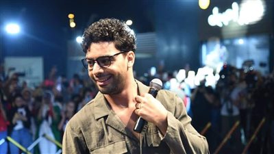 احتفالا بثورة 30 يونيو.. أحمد جمال يشعل 