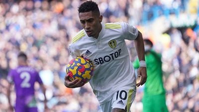 هدف برشلونة وتشيلسي.. تطورات جديدة في مستقبل رافينيا