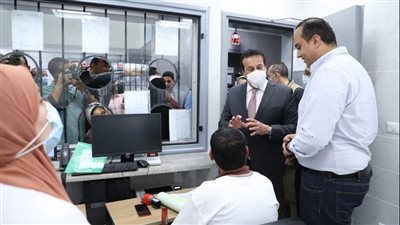 خالد عبدالغفار: تقديم 36 ألف خدمة طب أسرة بوحدة 