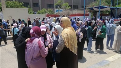 حالتا إغماء لطالبتين داخل لجان الثانوية العامة بالقليوبية 