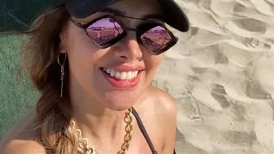 بإطلالة صيفية..ياسمين رئيس تخطف أنظار الجمهور