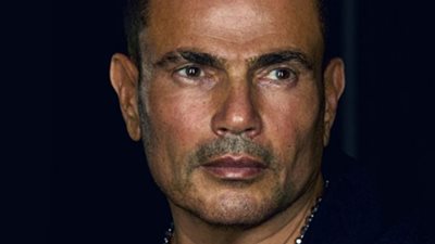 عمرو دياب يشوق جمهوره لأغنيتة الجديدة 