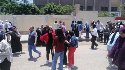 تباين آراء طلاب الثانوية العامة حول امتحان الديناميكا بالقليوبية 