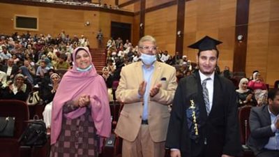 بالزغاريد.. 