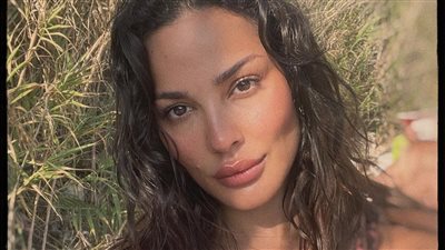 بإطلالة صيفية.. نادين نسيب نجيم تتألق بأحدث ظهور لها 