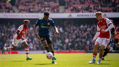 مانشستر يونايتد ينافس آرسنال على ضم نجم أياكس