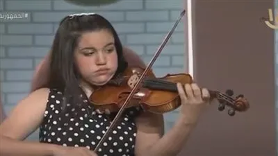 والدة حاصلة على جائزة للمبدع الصغير: رعاية الموهبة في الصغر صعبة