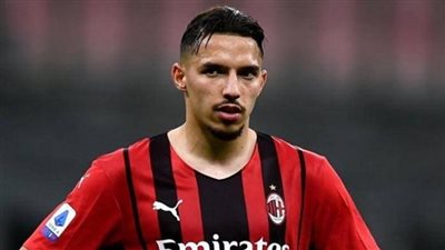 ميلان يفاوض بن ناصر لتجديد عقده