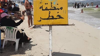 محافظة الإسكندرية تحذر المصطافين من ارتفاع الأمواج 