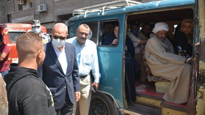 محافظ القليوبية يتفقد محطات الوقود ومواقف السيارات للتأكيد على أسعار المواصلات