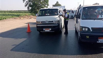 نشر خدمات أمنية على الطرق للتأكد من التزام السائقين بالتعريفة 