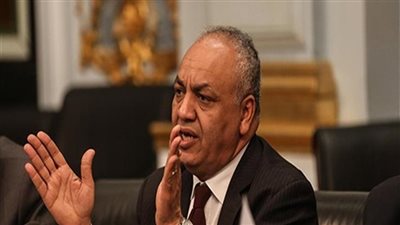 مصطفى بكرى للسائقين مخالفي تعريفة الركوب: 