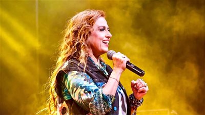 سيمون تكشف لـ 