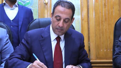 عمر هريدي يتقدم بأوراق ترشحه على مقعد نقيب المحامين
