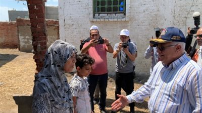 محافظ بورسعيد يتابع مستجدات أعمال التطوير والتطهير 