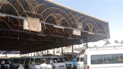 حملات تفتيشية على مواقف السيرفيس ومحطات الوقود بأسوان