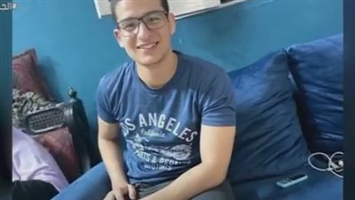 بالفيديو.. شاب يقرأ القرآن الكريم كاملًا في 7 ساعات (تفاصيل)