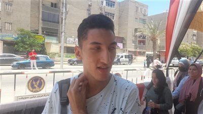 التفاضل صعب وعلم النفس سهل.. تباين آراء طلاب الثانوية العامة ببني سويف (فيديو)