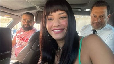 سنتيا خليفة تنتهي من تصوير القصة الأولى من مسلسل 