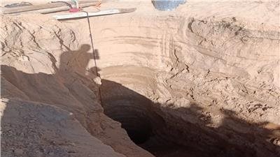 انهيار حفرة على 6 أشخاص في فرشوط بمحافظة قنا