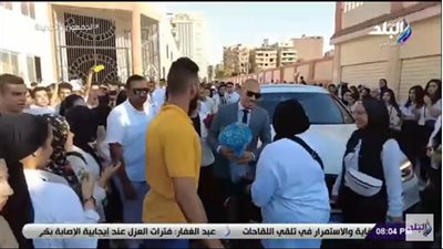 الديهي بعد الاستقبال الأسطوري لمدرس الفلسفة: 