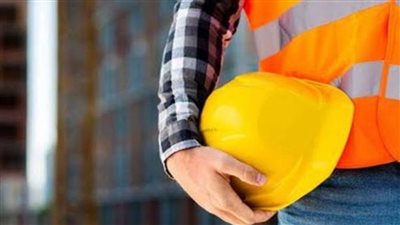 برلماني: يجب التفرقة بين عامل مخلص وآخر مستهتر بقانون العمل 