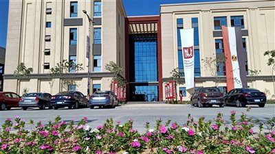 يوم تعريفي لبرامج كليات جامعة المنصورة الجديدة في نادي النيل