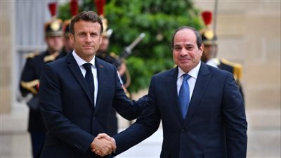 عاجل| الرئيس السيسي يجري اتصالا هاتفيا مع نظيره الفرنسي إيمانويل ماكرون