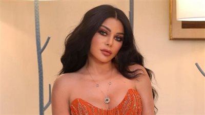 إطلالات جعلت هيفاء وهبي تتصدر التريند (صور)