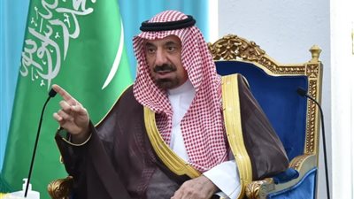 أمير نجران يلتقي منسوبي الإمارة والمحافظين