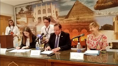 الثقافة المصرية تجدد بروتوكول التعاون مع اتحاد المعاهد الوطنية الثقافية الأوروبية فى مجال تنمية الصناعات الثقافية 