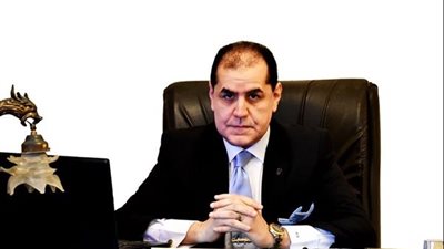 خبير مالي: العالم على شفا ركود اقتصادي إذا استمرت الحرب الروسية الأوكرانية