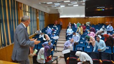 محافظ القليوبية يشهد اختبارات تحديد المستوى للمرشحين بالخطة التدريبية الجديدة 