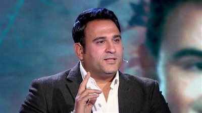 أكرم حسني يرد بقوة على اتهامه بسرقة أغنية 