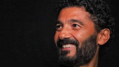 خالد النبوي يمازح جمهوره في أحدث ظهور له